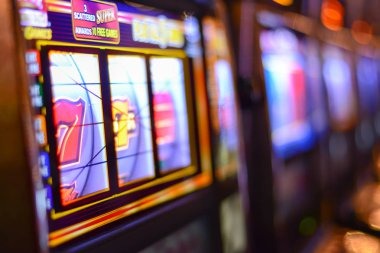 Fishing Arcade live dealer interface showing fish tank and betting zones on mobile phone